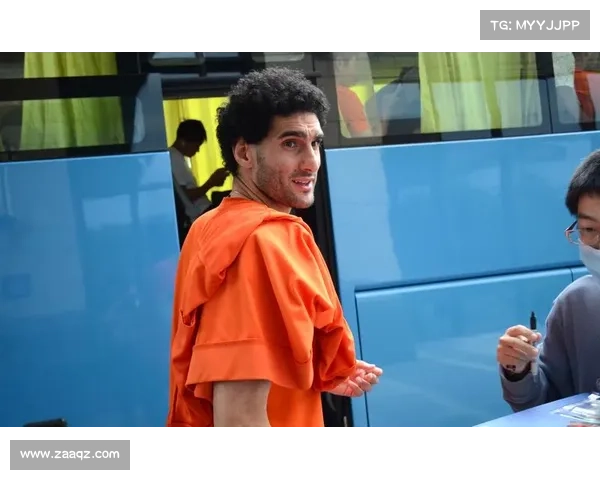 骑士队再添伤病隐忧主力亨特右膝受伤提前退场球队前景蒙阴影